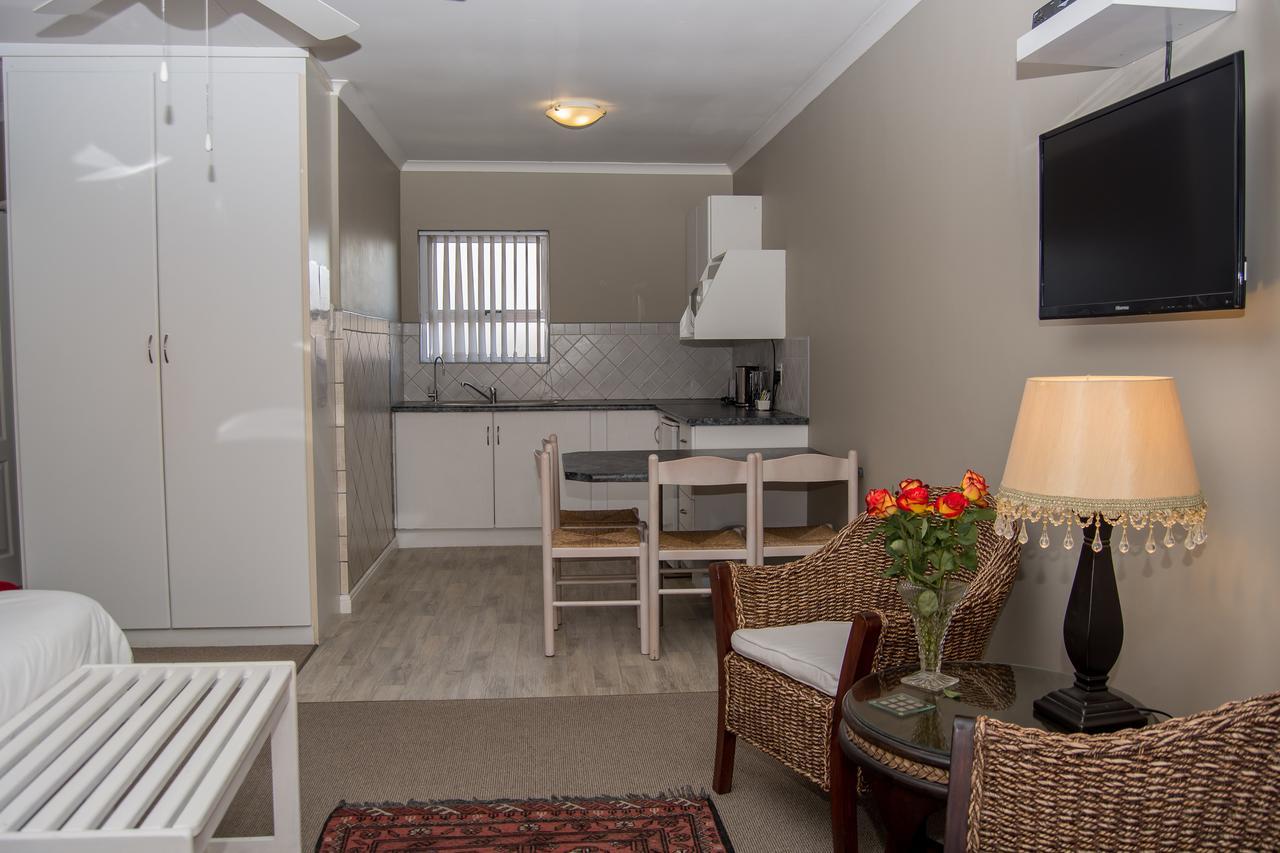 Diaz Beach Guest House 모젤베이 외부 사진